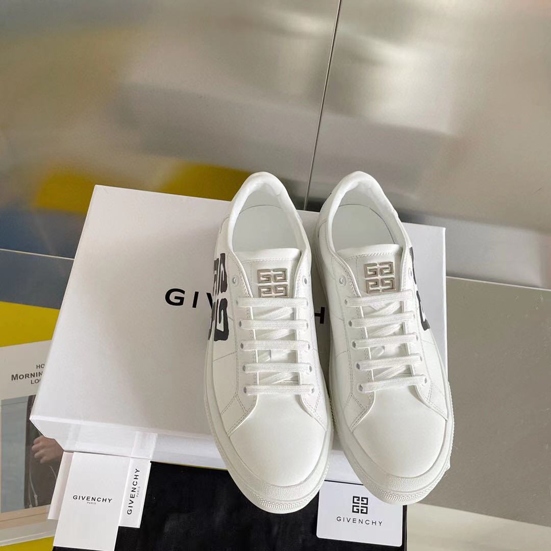 Givenchy Logo Print Low-Top Sneakers - PerfectKickZ