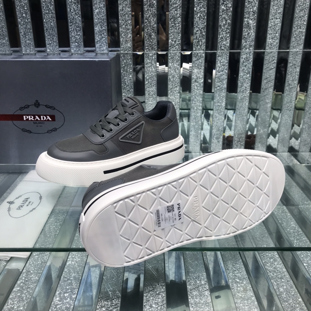 Prada Logo Sneakers In Black - PerfectKickZ