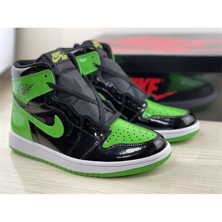 Air Jordan 1 High Sneaker - 