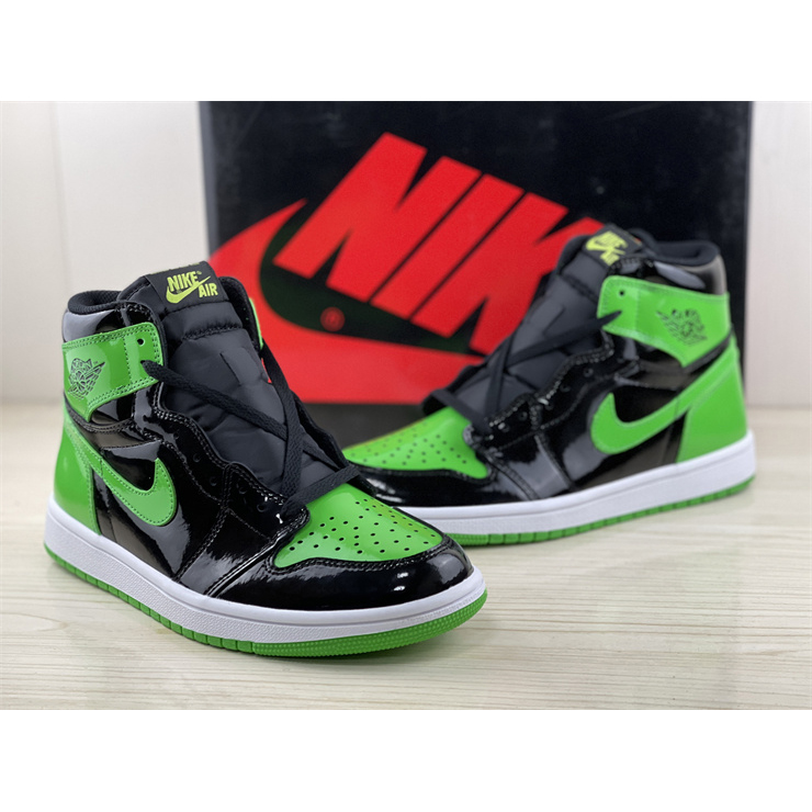 Air Jordan 1 High Sneaker - 