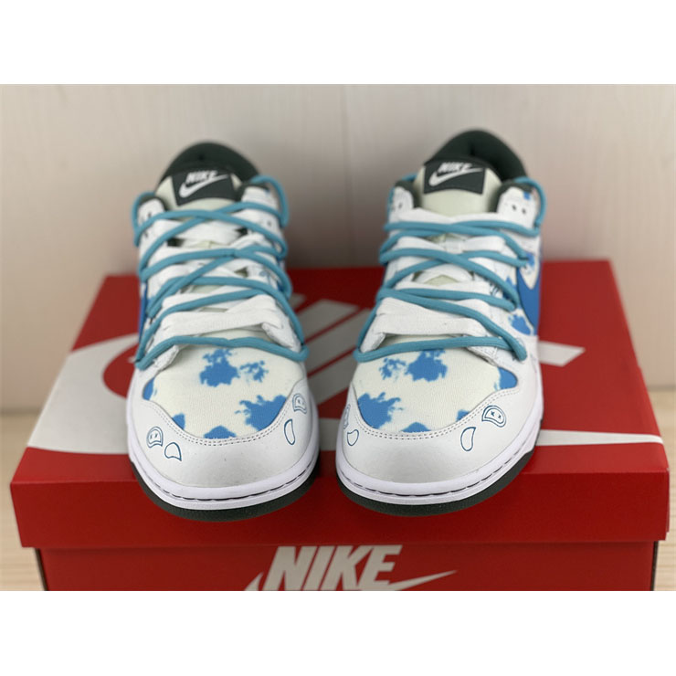 Nike Dunk SE Low Sneaker DH0957-100 - PerfectKickZ