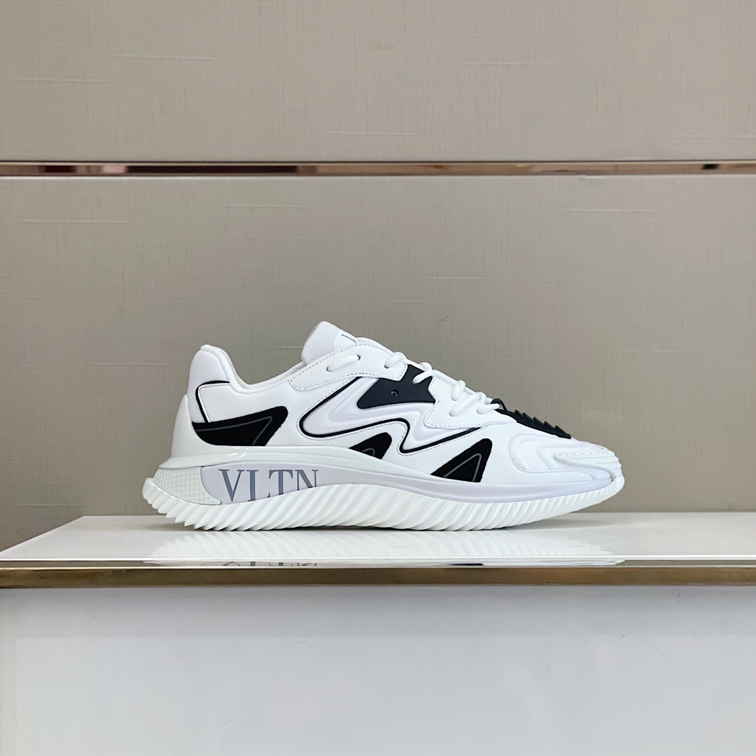 Valenti Wade Runner Sneaker - PerfectKickZ