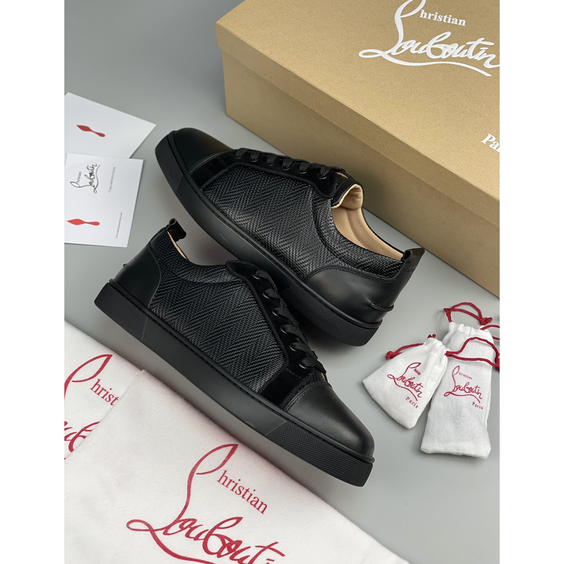 Christian Louboutin Sneaker - PerfectKickZ