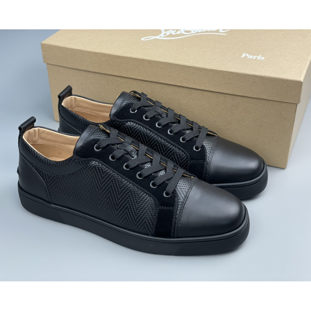 Christian Louboutin Sneaker - PerfectKickZ