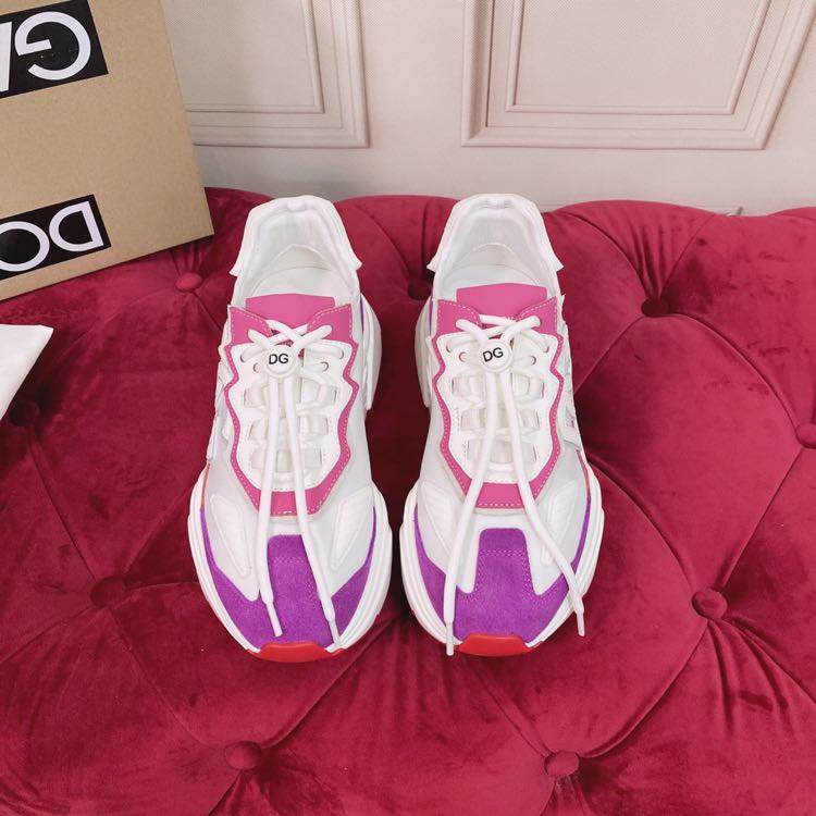 Dolce & Gabbana Logo-Patch Low-Top Sneakers - PerfectKickZ