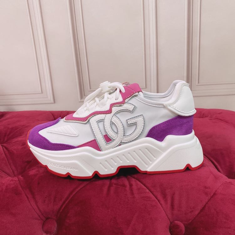 Dolce & Gabbana Logo-Patch Low-Top Sneakers - PerfectKickZ
