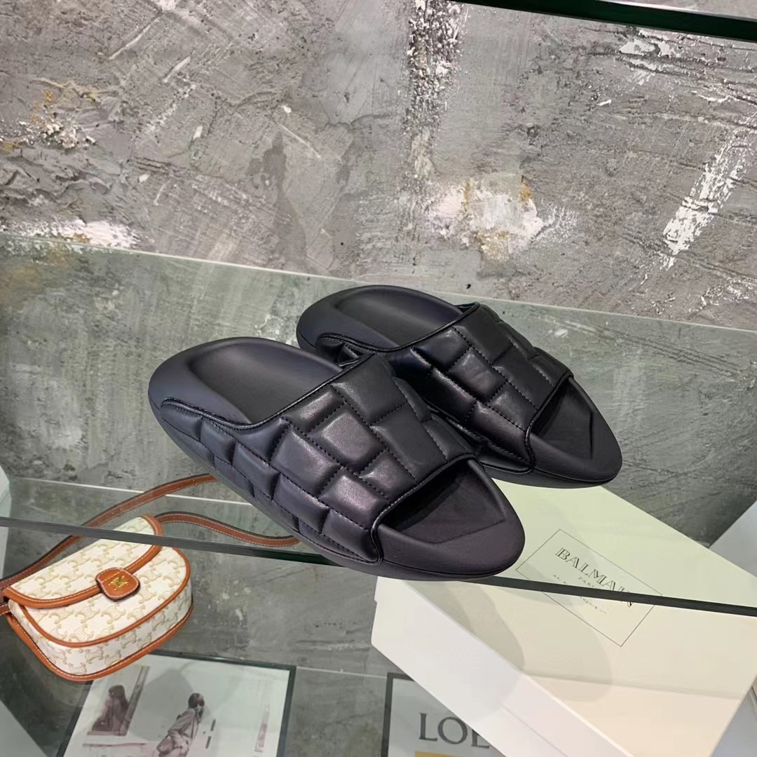 Balmain B-IT Quilted Leather Slides - PerfectKickZ