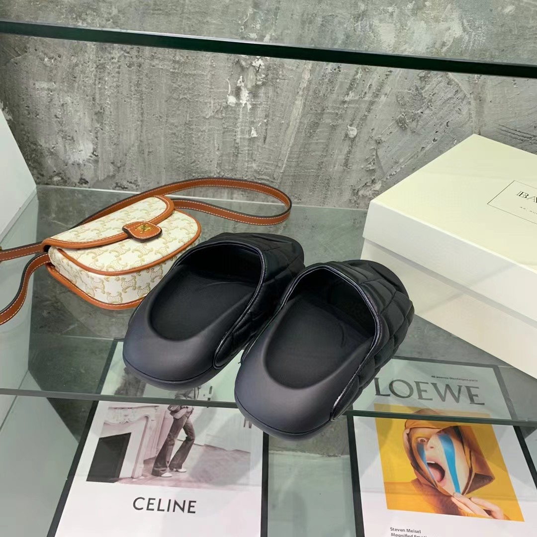 Balmain B-IT Quilted Leather Slides - PerfectKickZ