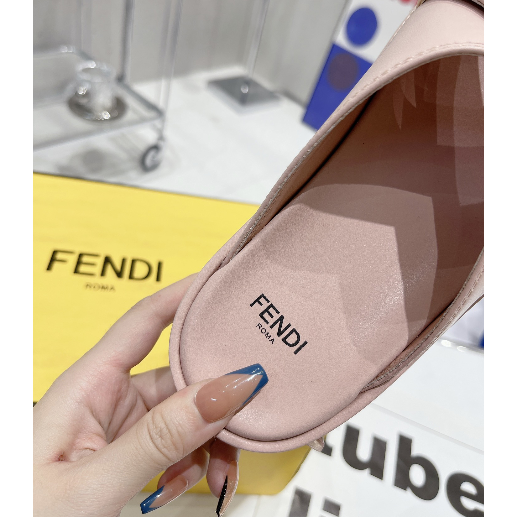 Fendi Graphy Pink Leather Slides - 