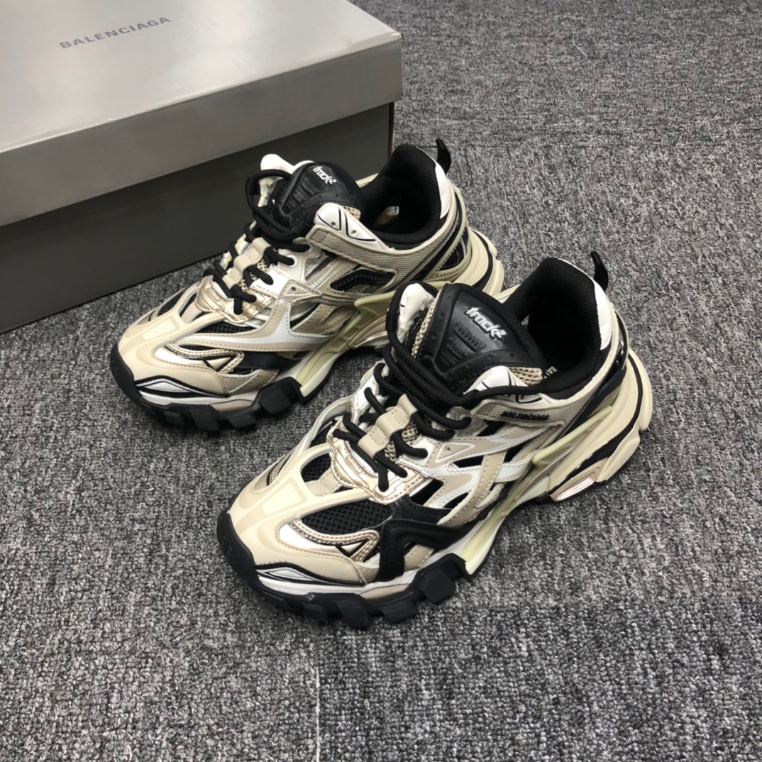 Balenciaga Track.2 Sneaker - PerfectKickZ