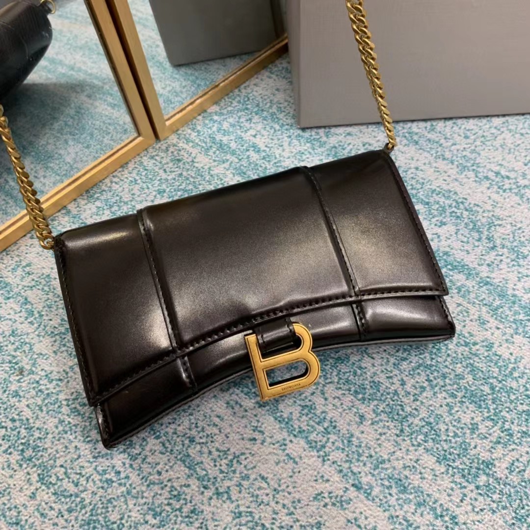 Balenciaga Hourglass Wallet On Chain (19.5-12-5cm) - PerfectKickZ