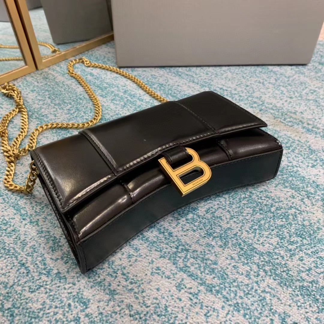 Balenciaga Hourglass Wallet On Chain (19.5-12-5cm) - PerfectKickZ