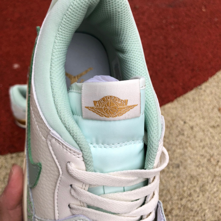 Air Jordan Legacy 312 Sneaker  DR8486-131 - 