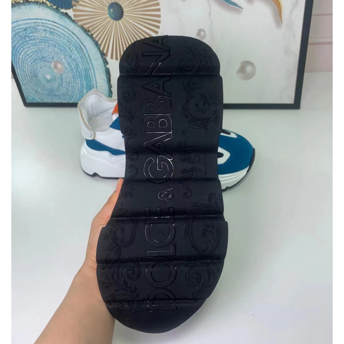 Dolce & Gabbana Logo-Patch Low-Top Sneakers - PerfectKickZ