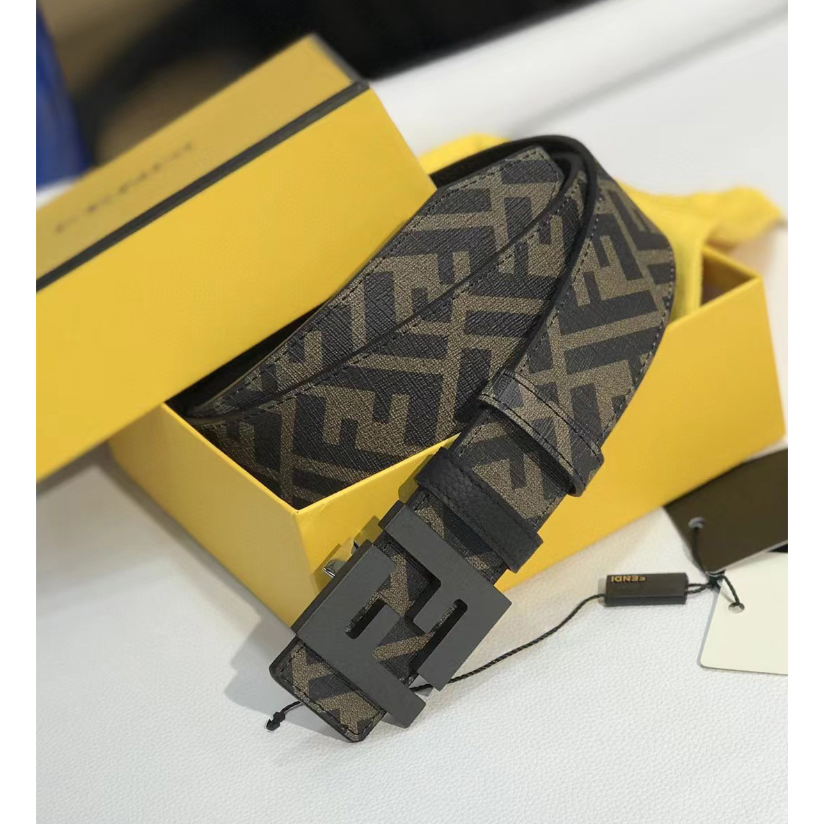 Fendi Leather Belt With FF Buckle - 