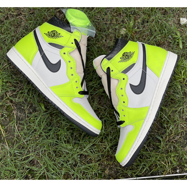 Air Jordan 1 High OG 'Volt' Sneakers   555088-702 - PerfectKickZ
