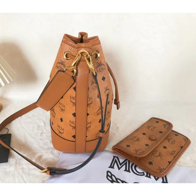 MCM Dessau Drawstring Bag (35-30-17.5CM) - PerfectKickZ