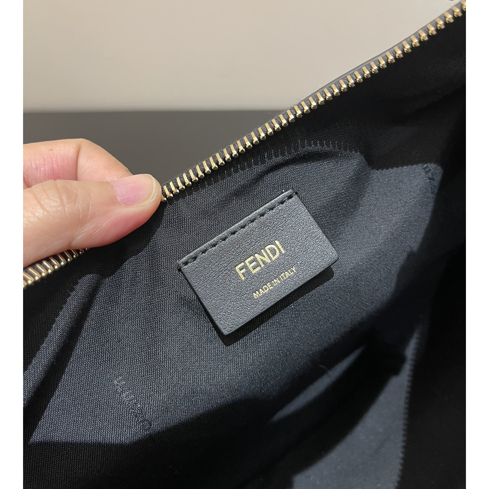 Fendi Graphy  Leather Bag(29*24.5*10cm) - PerfectKickZ