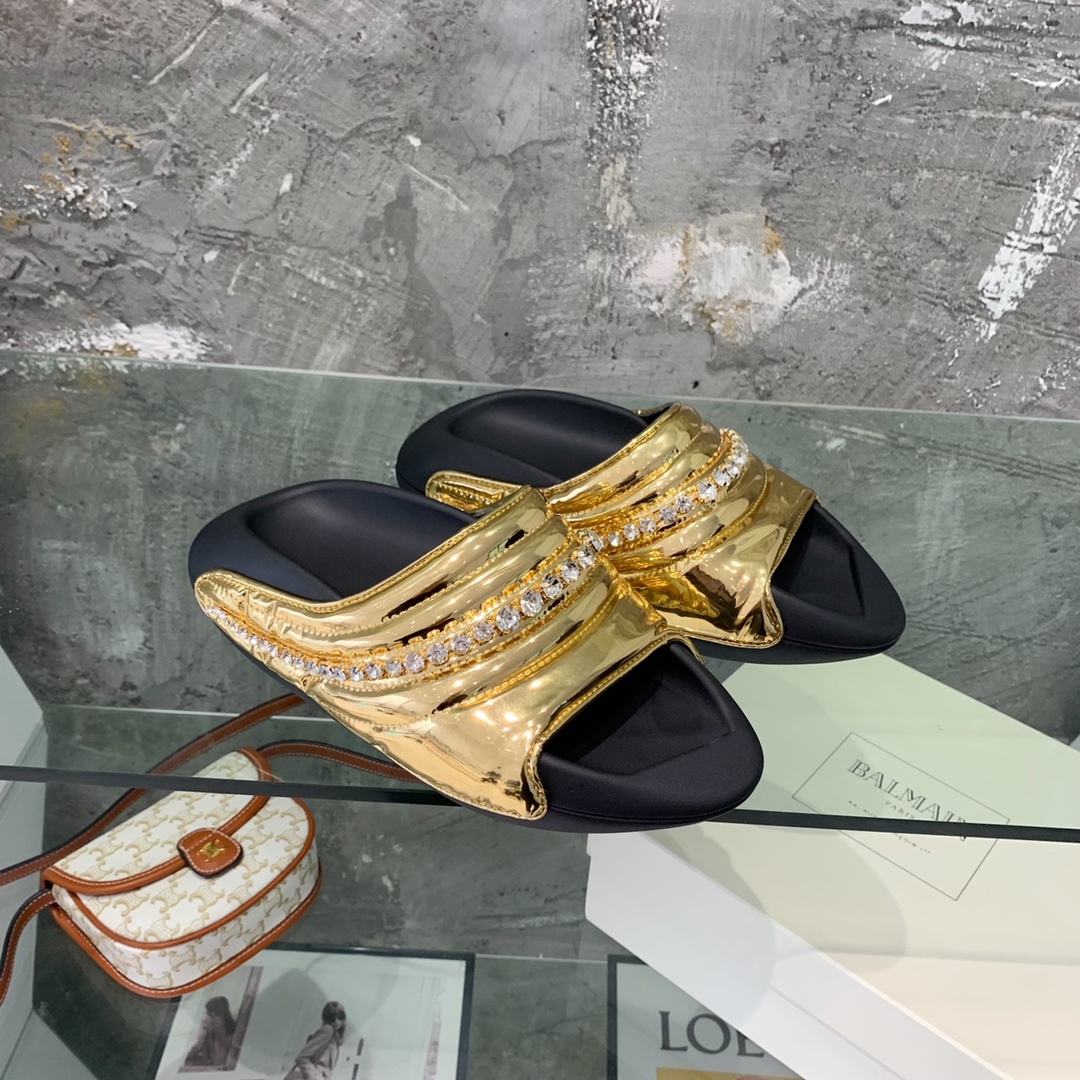 Balmain B-It-Puffy Slides - PerfectKickZ