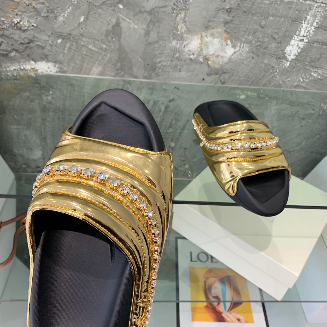 Balmain B-It-Puffy Slides - PerfectKickZ