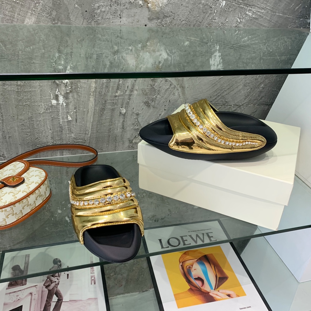 Balmain B-It-Puffy Slides - PerfectKickZ