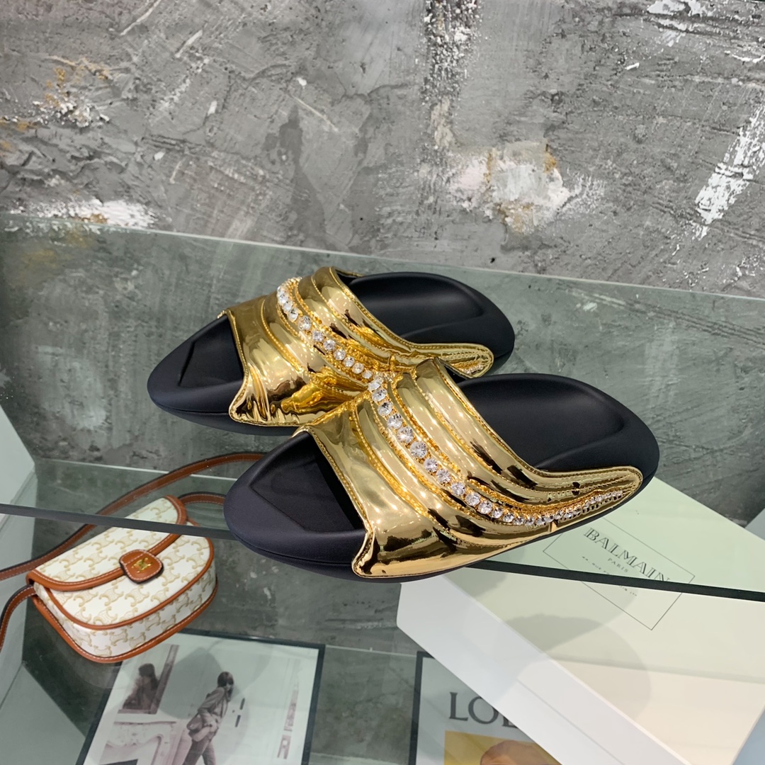 Balmain B-It-Puffy Slides - PerfectKickZ
