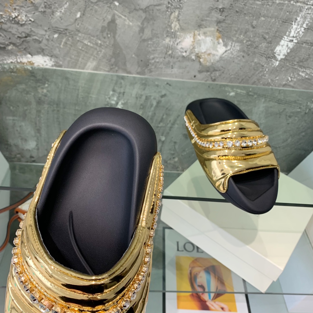 Balmain B-It-Puffy Slides - PerfectKickZ