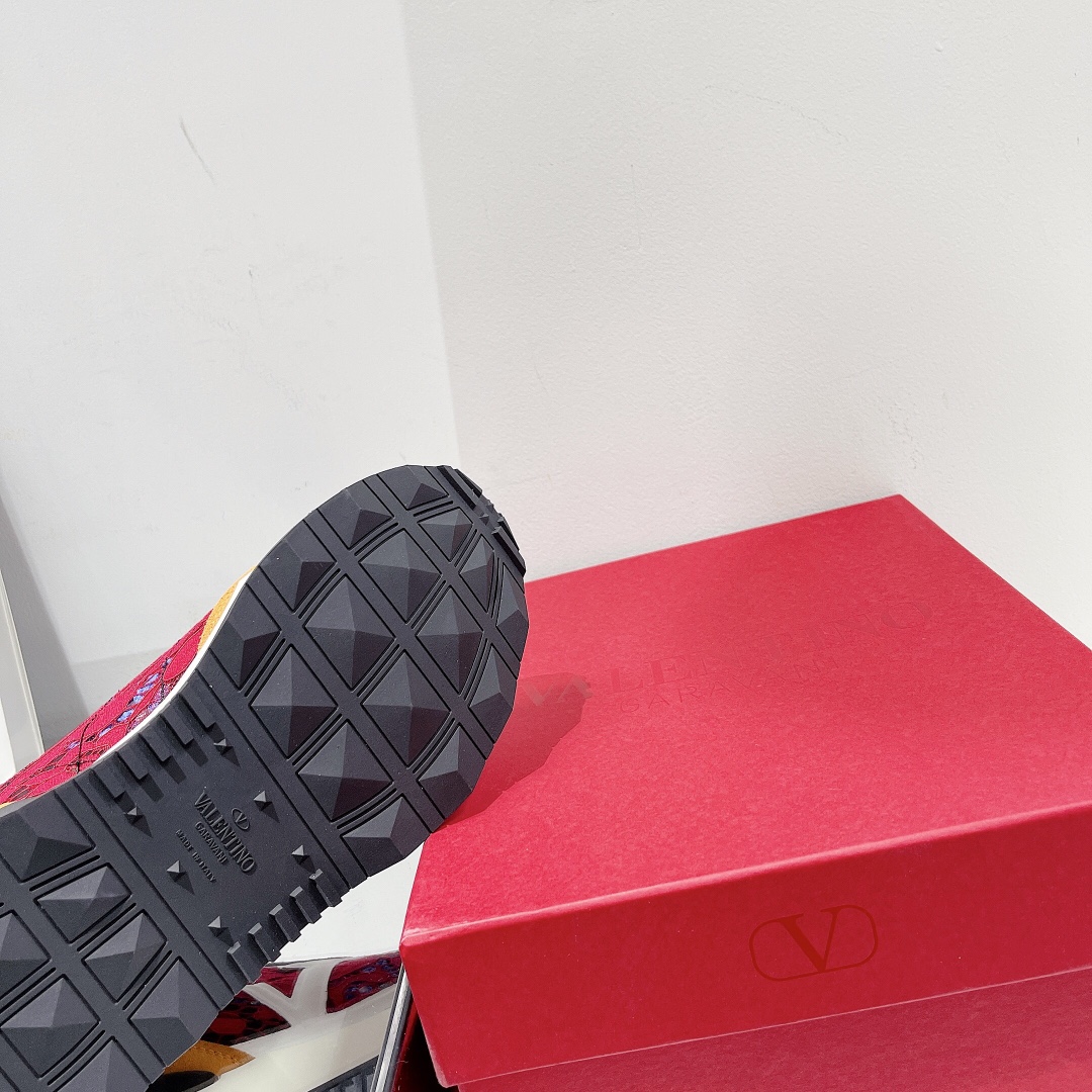 Valenti Hollow Out Series Sneaker - 