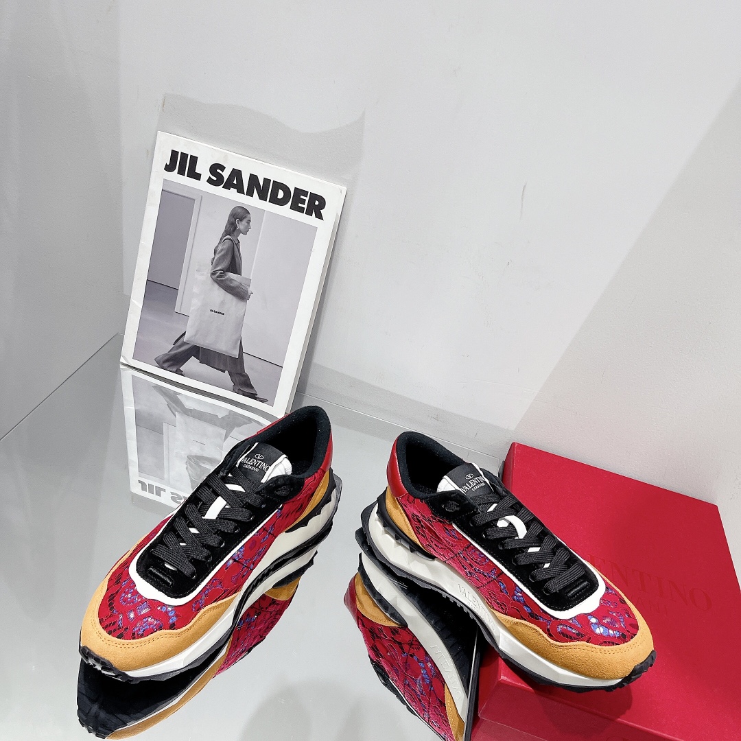 Valenti Hollow Out Series Sneaker - 