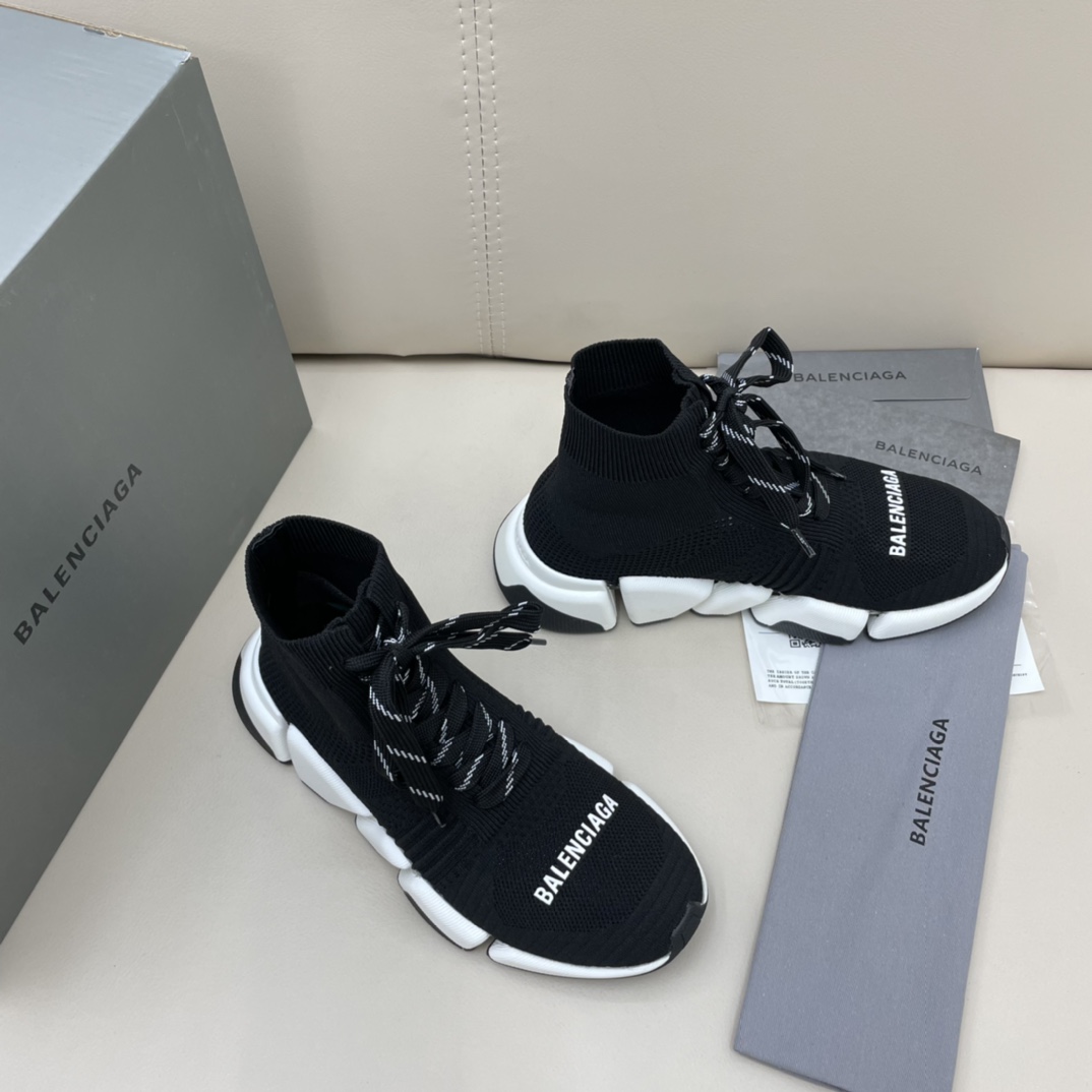 Balenciaga Speed 2.0 Lace-Up Sneaker In Black/White - PerfectKickZ