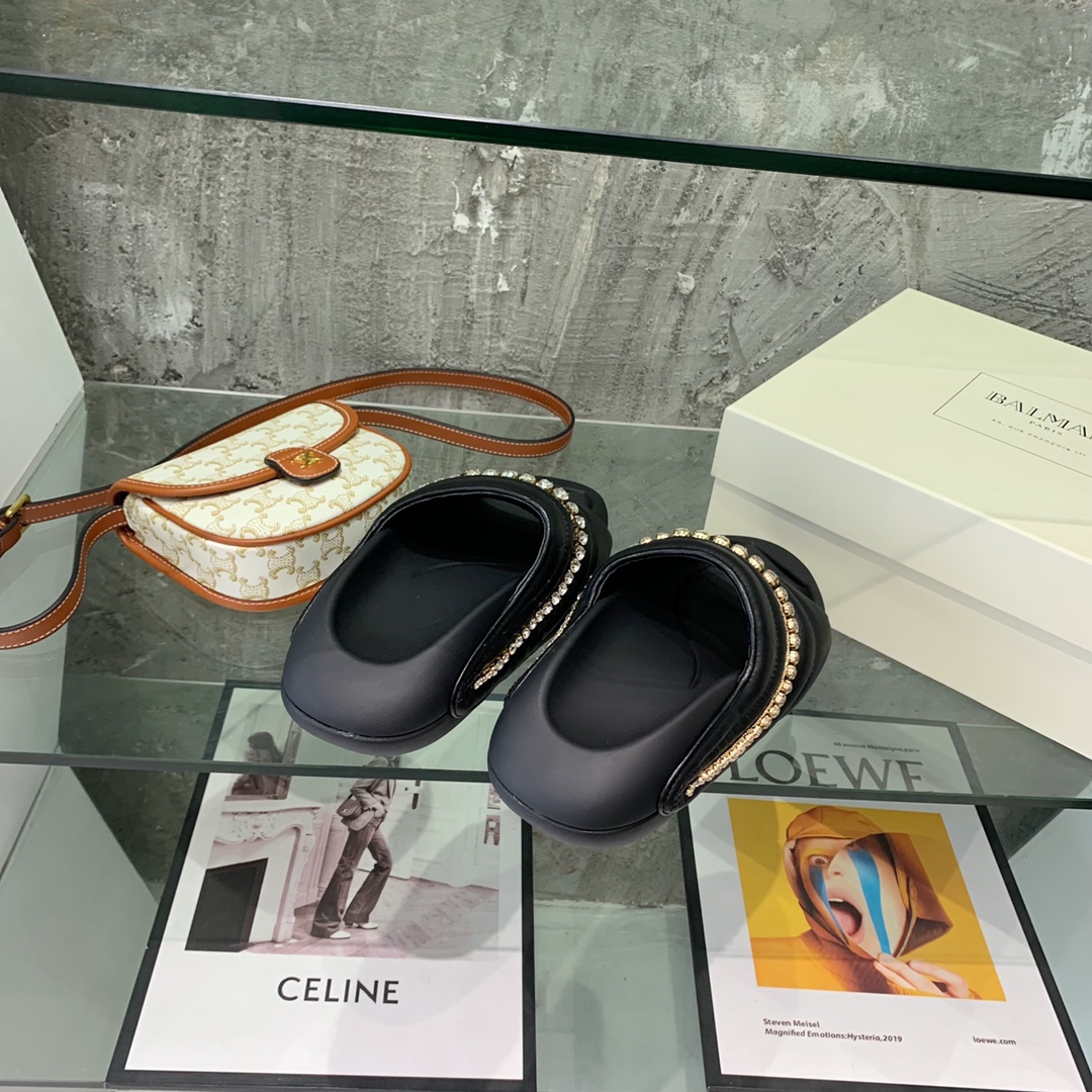 Balmain B-It-Puffy Slides - PerfectKickZ