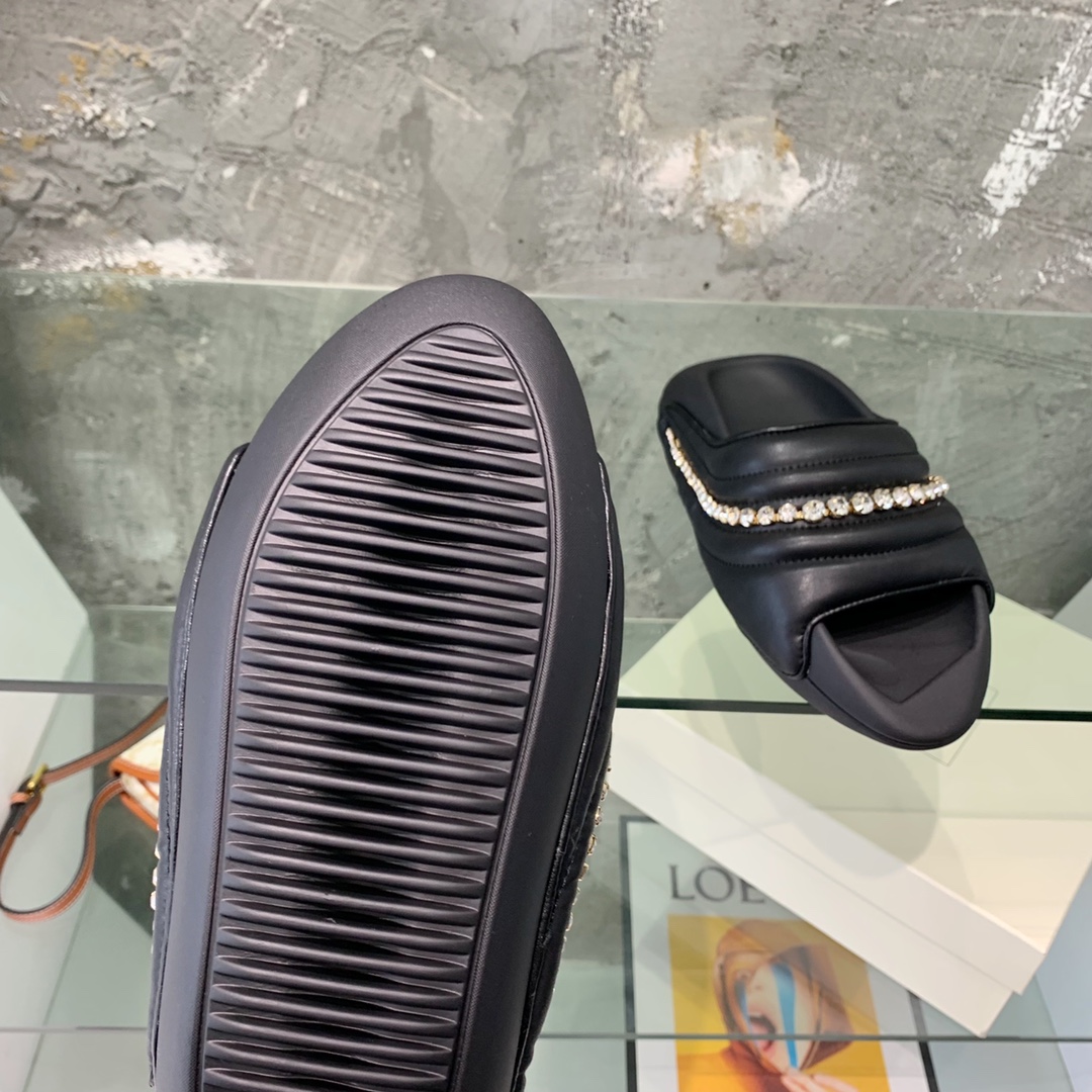 Balmain B-It-Puffy Slides - PerfectKickZ