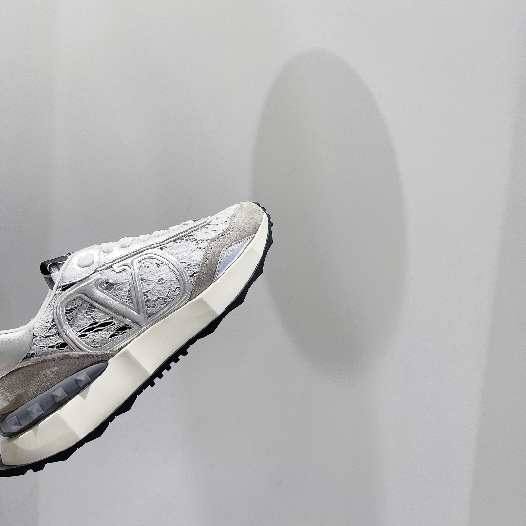 Valenti  Hollow Out Series Sneaker - PerfectKickZ