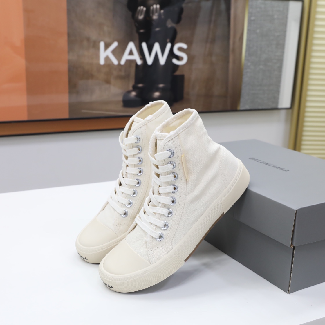 Balenciaga Men's  Paris High Top Sneaker In White - PerfectKickZ