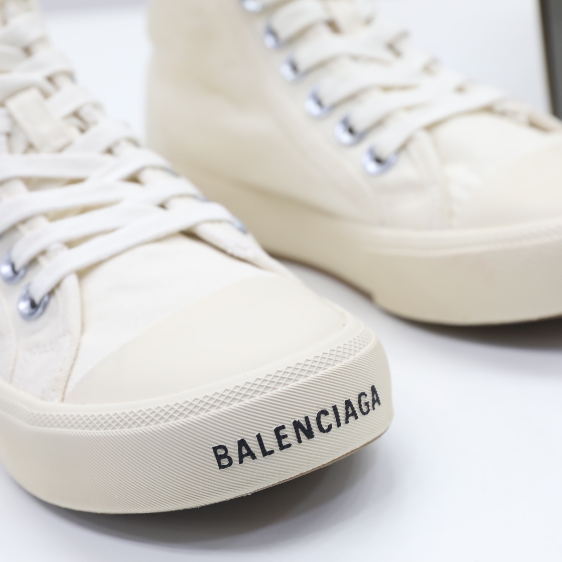 Balenciaga Men's  Paris High Top Sneaker In White - PerfectKickZ