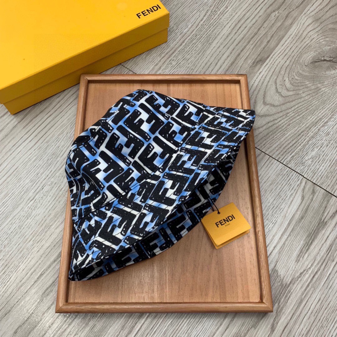 Fendi Multicolor Canvas Bucket Hat - 
