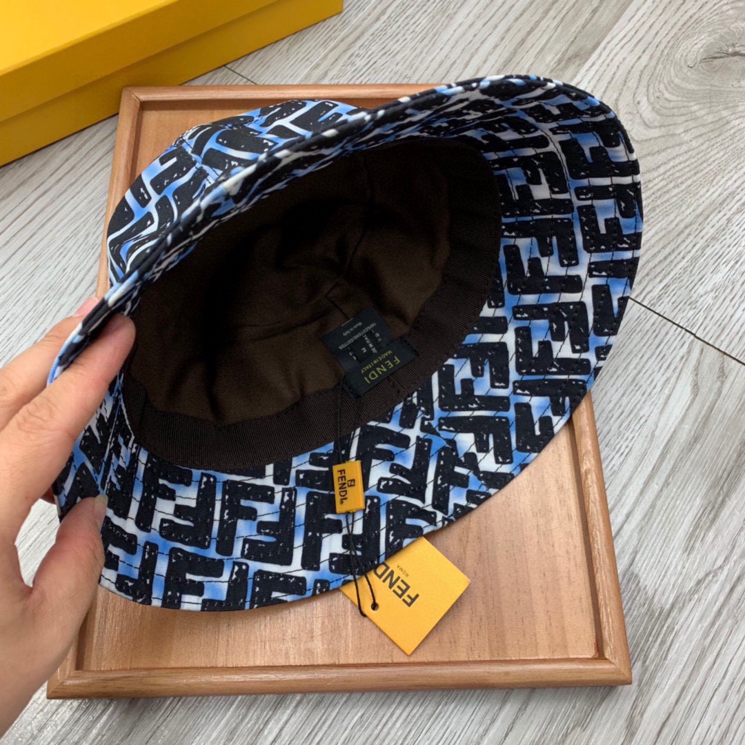 Fendi Multicolor Canvas Bucket Hat - 