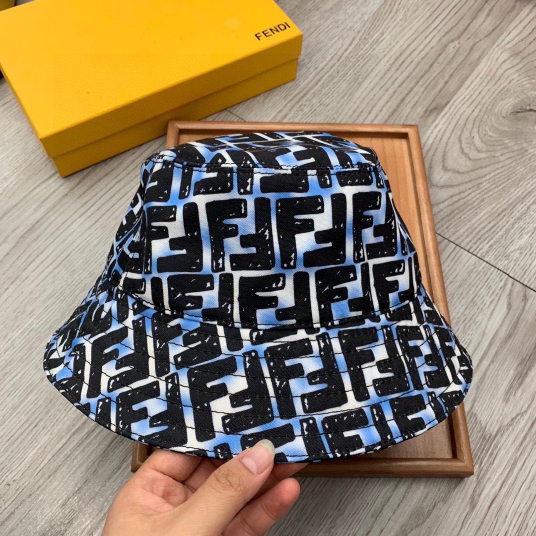 Fendi Multicolor Canvas Bucket Hat - 