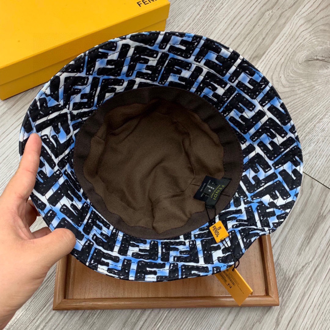Fendi Multicolor Canvas Bucket Hat - 