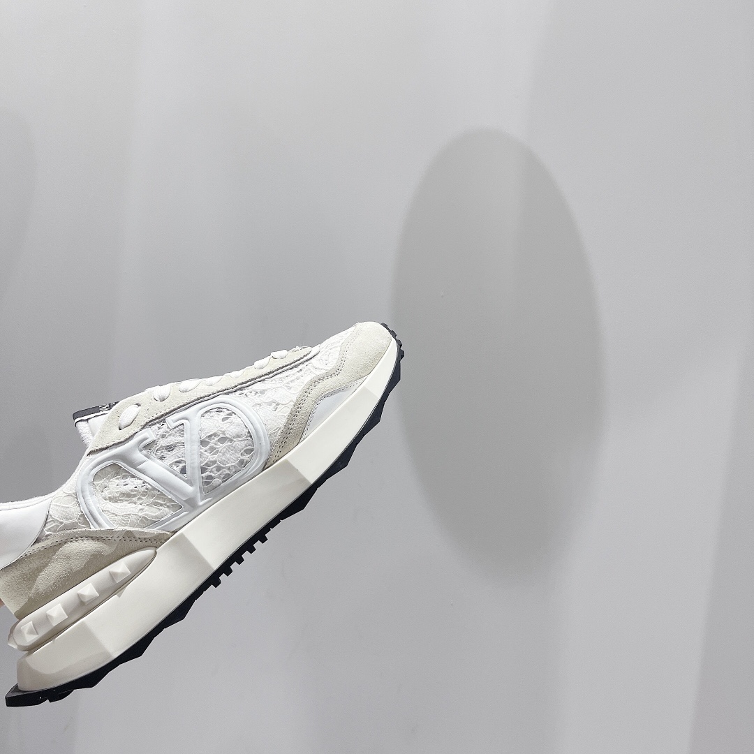 Valenti  Hollow Out Series Sneaker - 