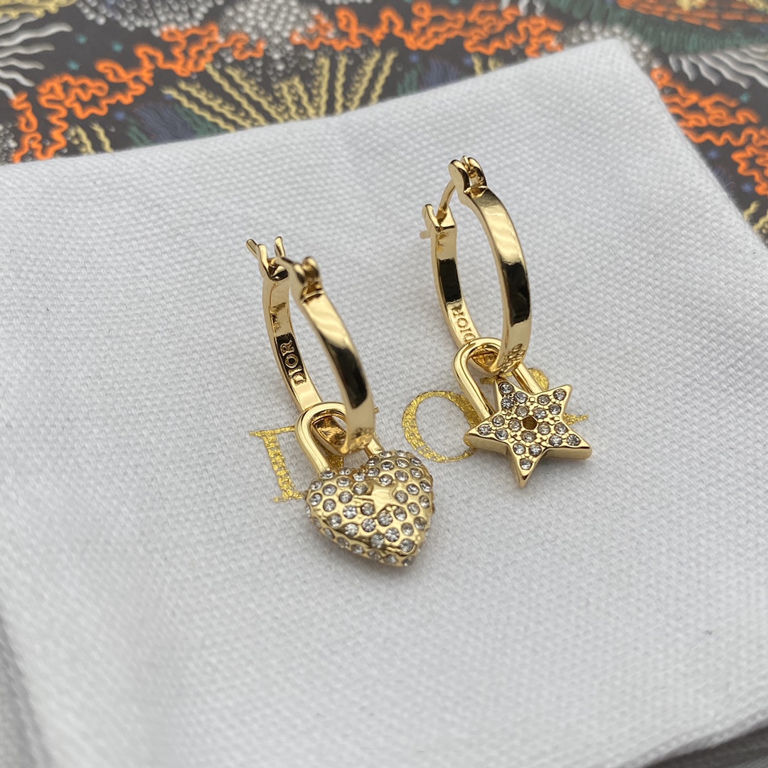 Dior Hearts And Stars Asymmetric Earrings - PerfectKickZ