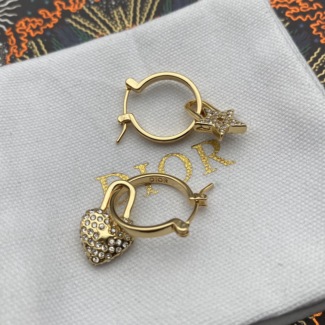 Dior Hearts And Stars Asymmetric Earrings - PerfectKickZ