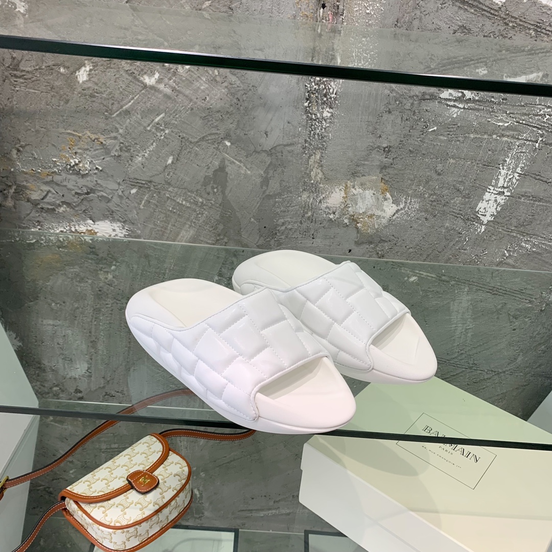 Balmain B-IT Quilted Leather Slides - PerfectKickZ