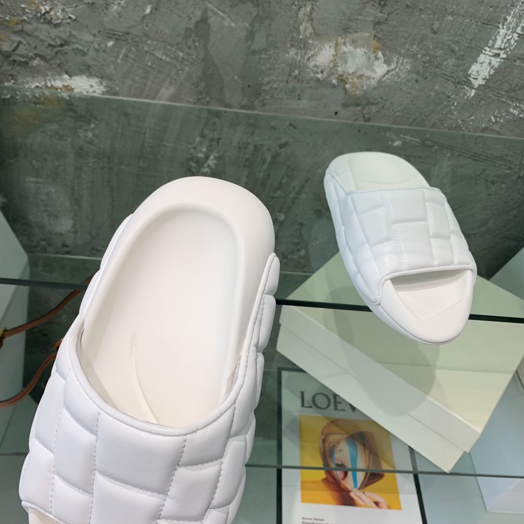 Balmain B-IT Quilted Leather Slides - PerfectKickZ