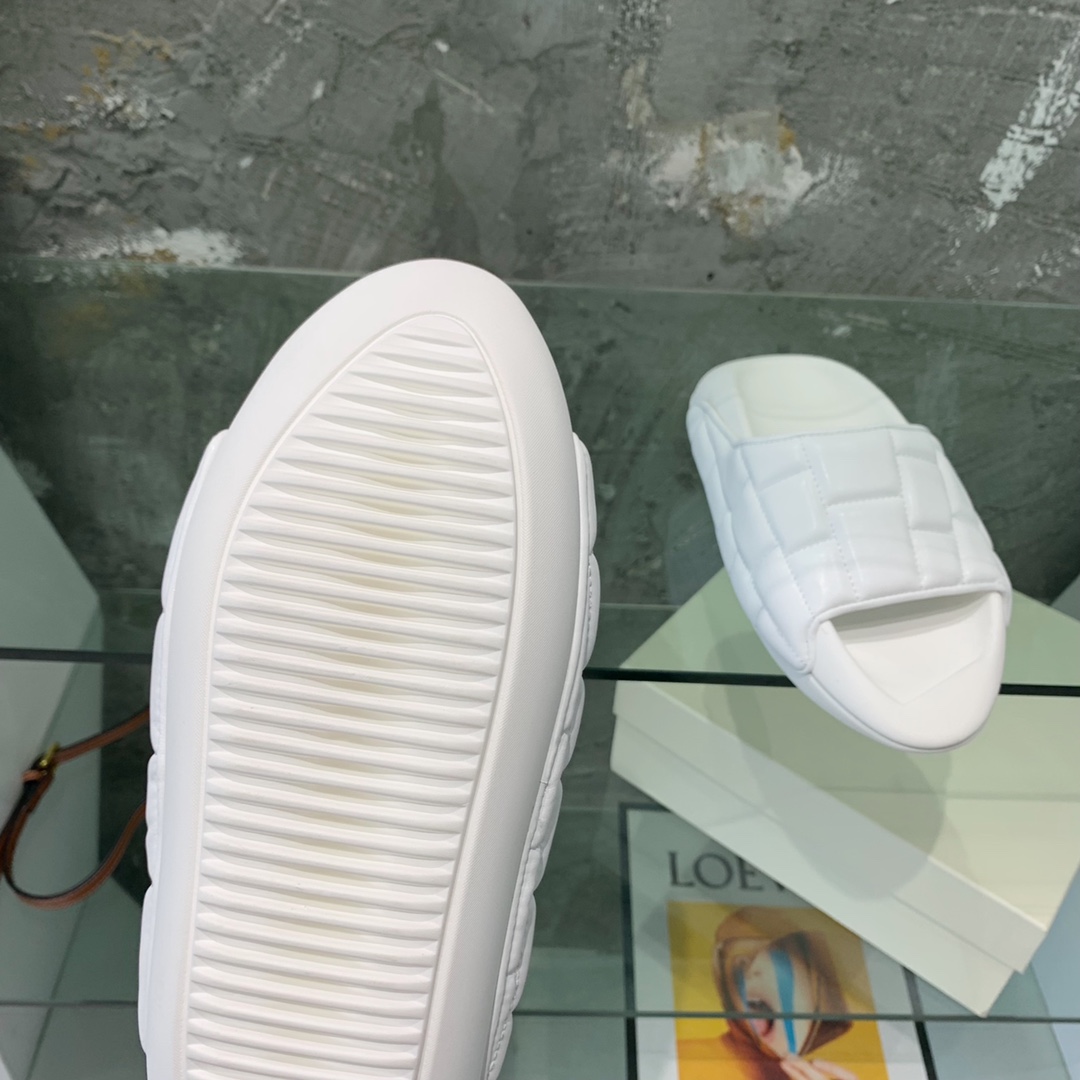 Balmain B-IT Quilted Leather Slides - PerfectKickZ