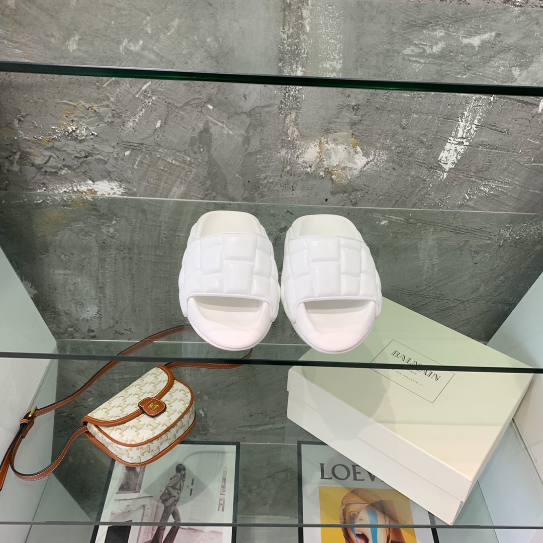 Balmain B-IT Quilted Leather Slides - PerfectKickZ