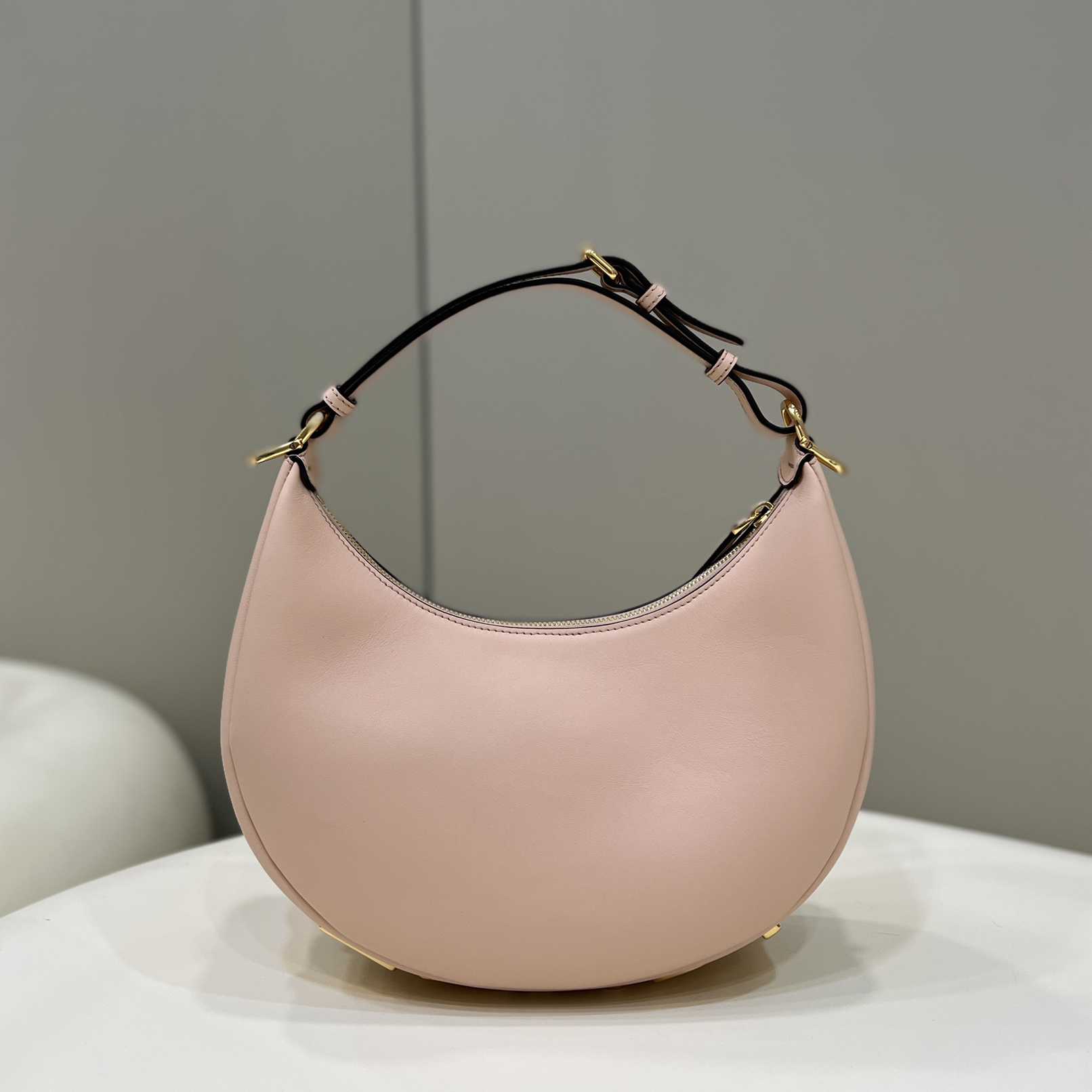 Fendi Graphy  Leather Bag(29*24.5*10cm) - PerfectKickZ