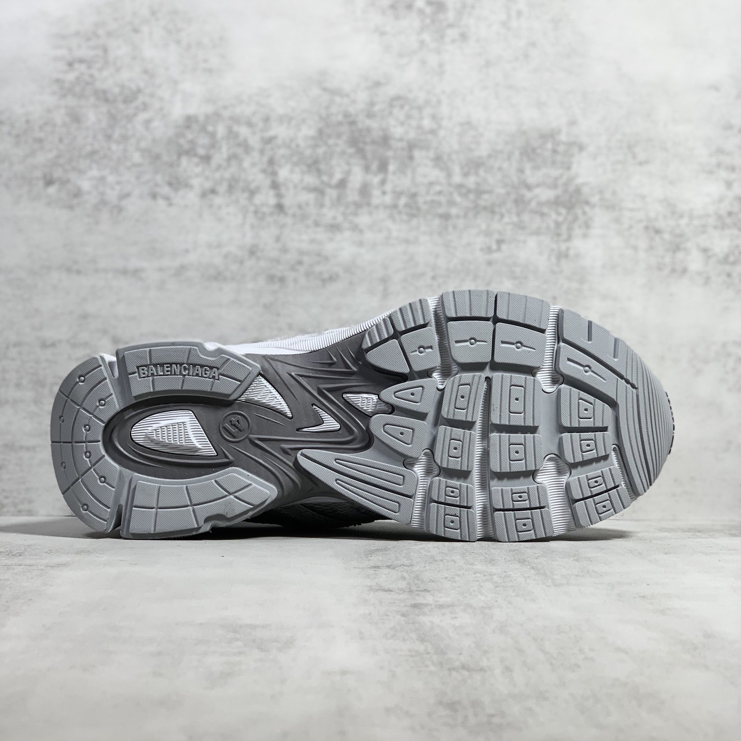 Balenciaga Men's Phantom Sneaker Washed In Grey - PerfectKickZ
