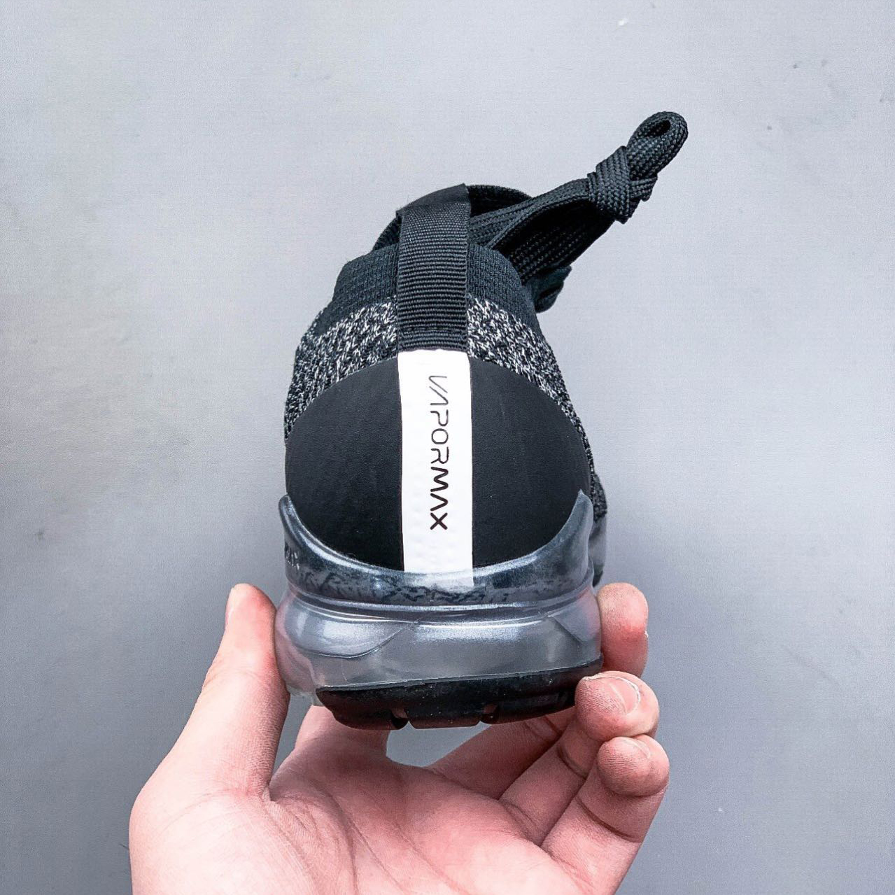 Nike Air Vapormax Flyknit Sneakers - 
