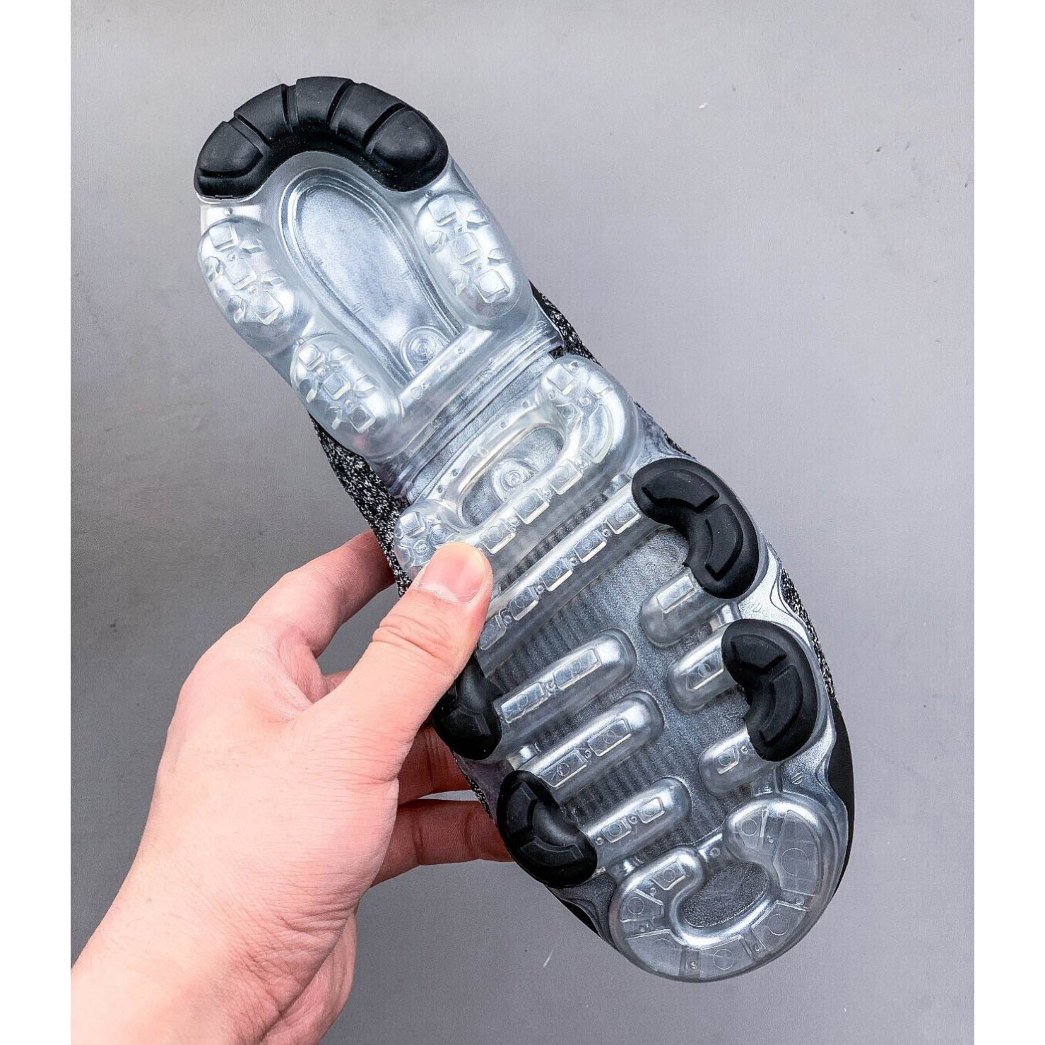 Nike Air Vapormax Flyknit Sneakers - 